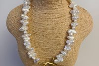 Natural White Freshwater Pearl Necklace Choker with Gold Plated Toggle Clasp