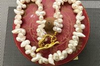 Natural White Freshwater Pearl Necklace Choker with Gold Plated Toggle Clasp