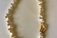 Natural White Freshwater Pearl Necklace Choker with Gold Plated Toggle Clasp