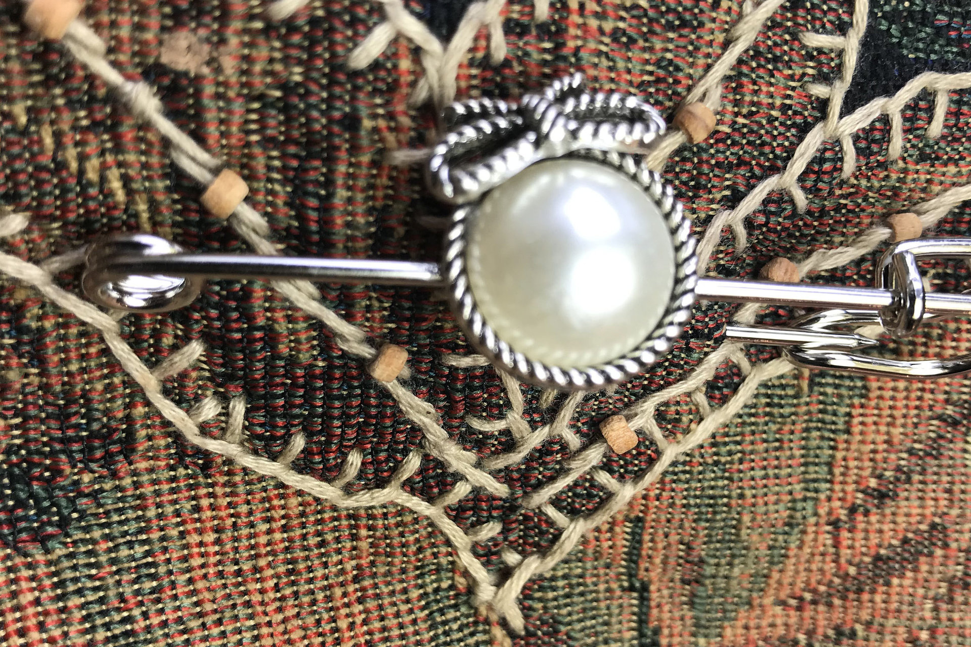 Stainless Steel Scarf Pin Brooch, Faux Pearl Bow, Allergy Free
