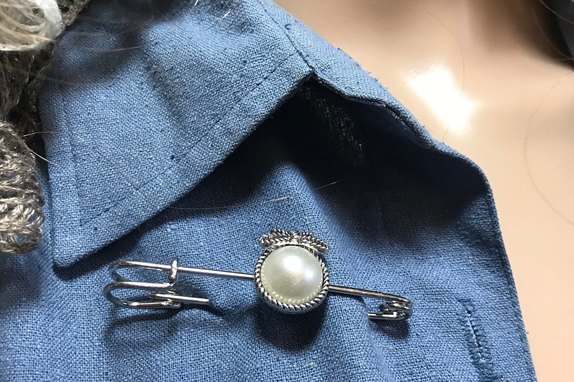 Stainless Steel Scarf Pin Brooch, Faux Pearl Bow, Allergy Free