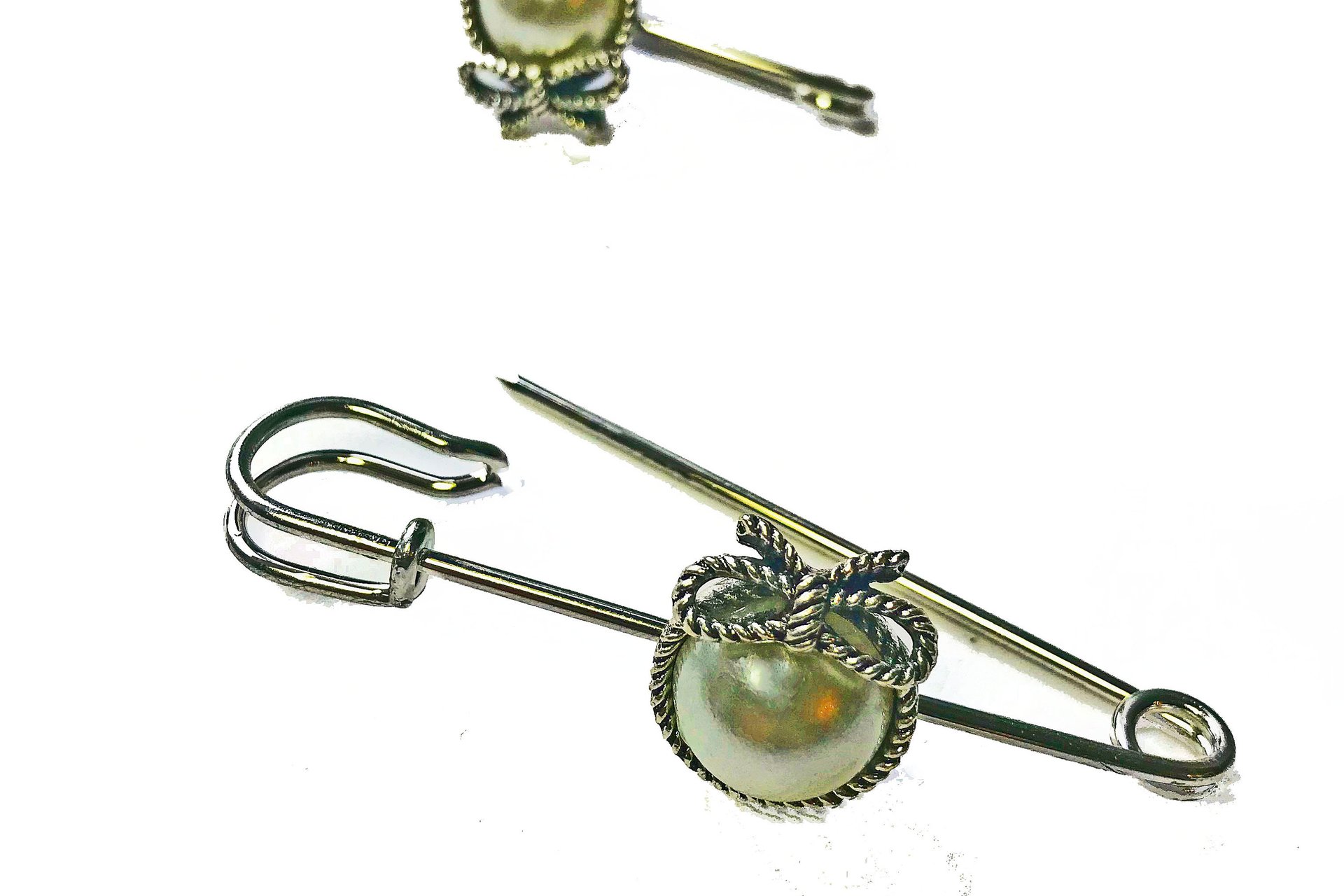 Stainless Steel Scarf Pin Brooch, Faux Pearl Bow, Allergy Free