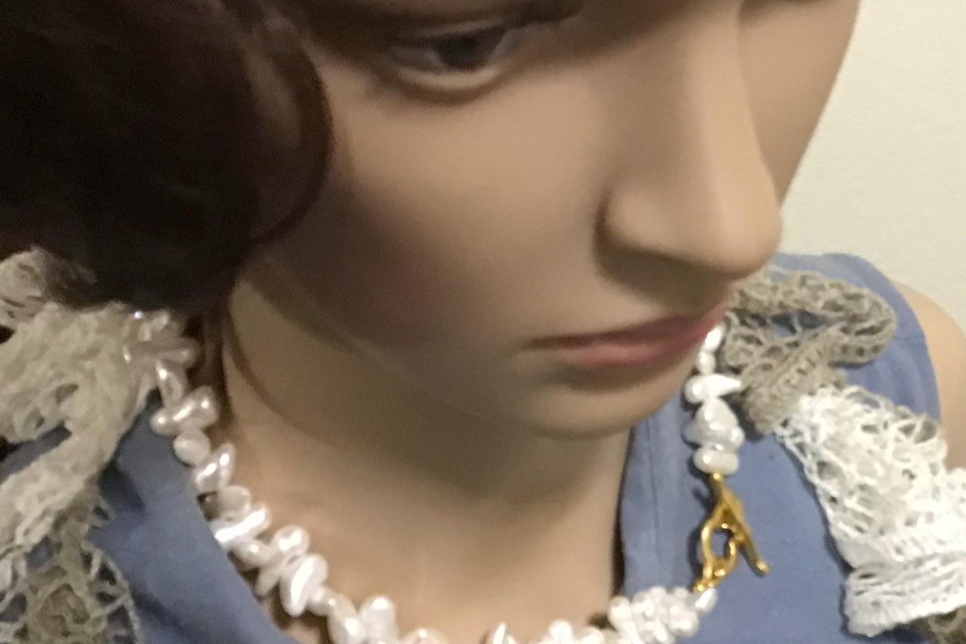 Natural White Freshwater Pearl Necklace Choker with Gold Plated Toggle Clasp